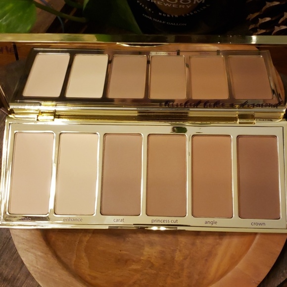 SOLD 🥳NEW Tarte Park Ave Princess Bronze Pallette - Picture 4 of 6
